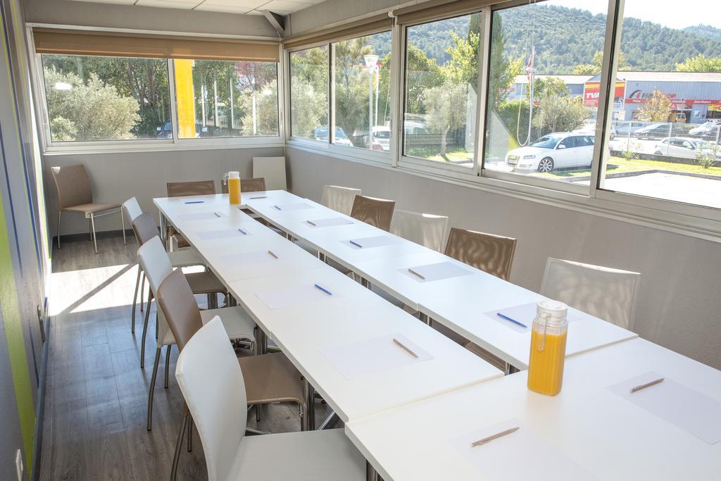 欧巴涅帕鲁斯阿格拉宜必思快捷酒店 外观 照片